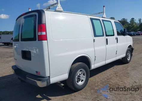 2017 Chevrolet Express 2500 Work Van from USA, damaged, VIN 1GCWGAFF8H1184147